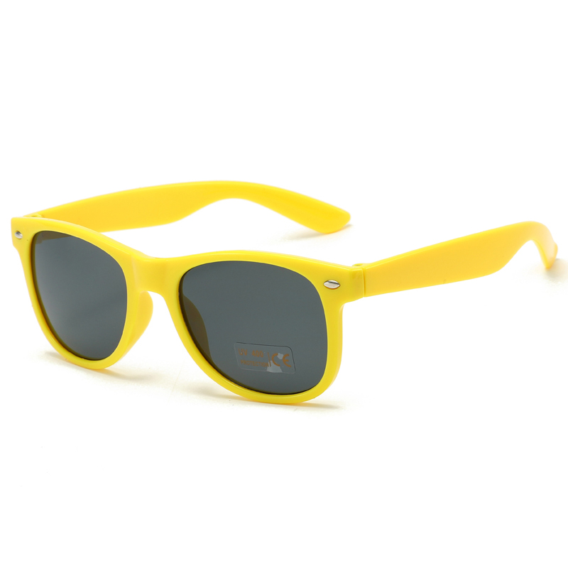 88163-5 Estilo WayFarer Frame de cores amarelo brilhante com rebites prateados promove óculos de sol de vendas